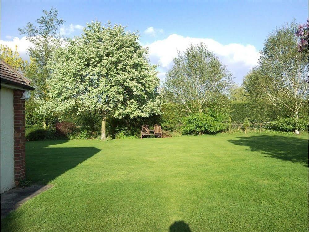 Latchmead Bed & Breakfast Stansted Mountfitchet Exterior photo